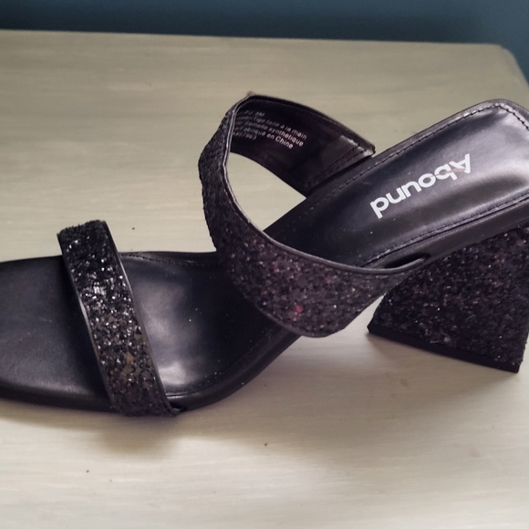Abound Black Glitter Slides NWT - Picture 3 of 5